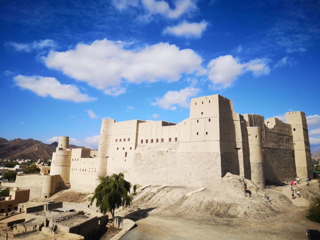 Trdnjava v Bahli je največja trdnjava v Omanu.